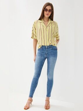 Mango MNG Neon Vneck Button-Down Shortsleeve Blouse Dolman Sleeve Small